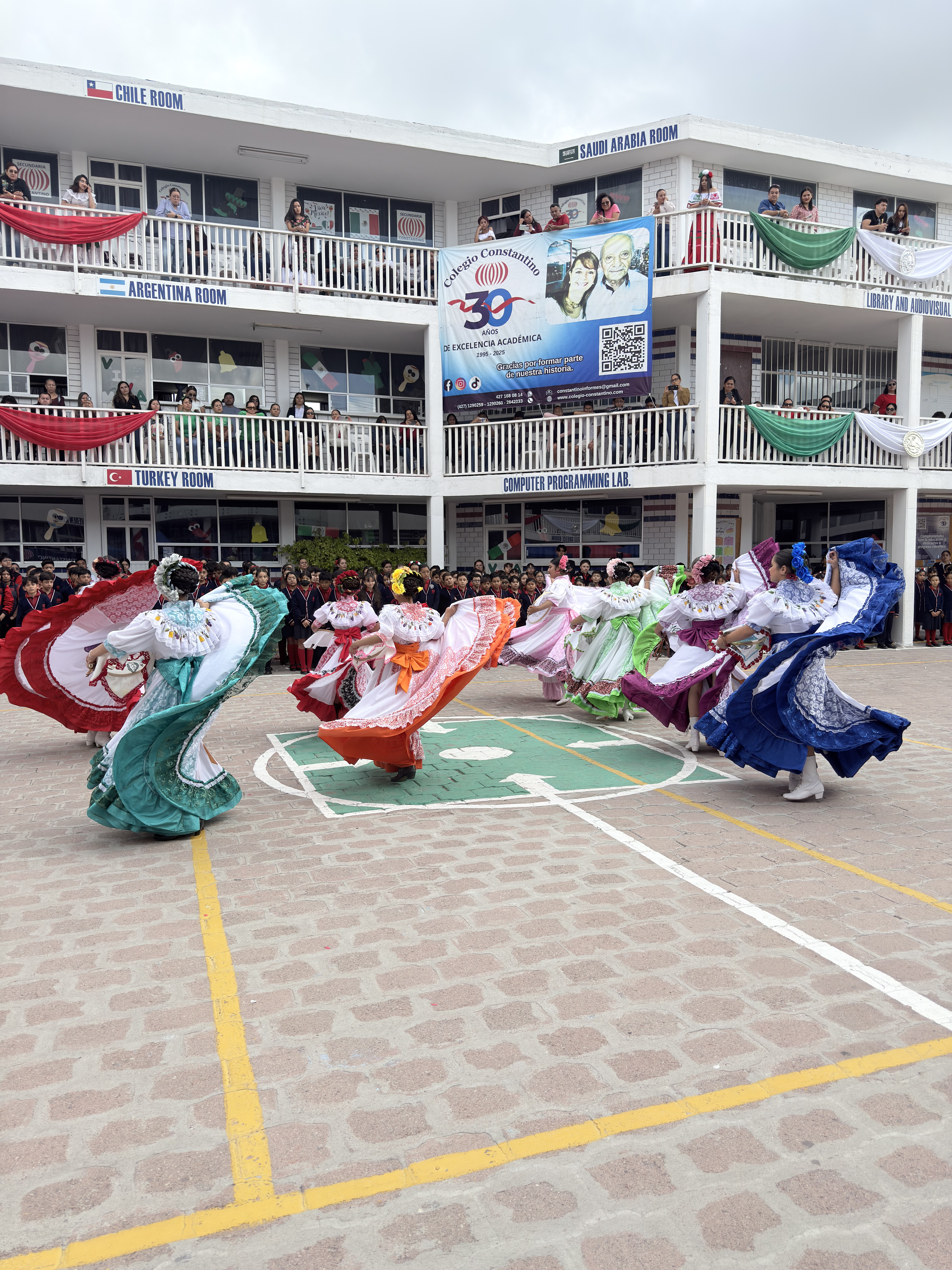 El Grito de Independencia en Colegio Constantino